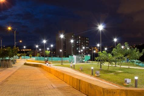 Alumbrado público para tu parque Parques Alegres I A P