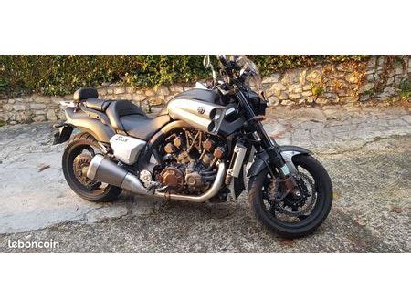 YAMAHA Vends Moto Vmax 1700 Occasion Le Parking