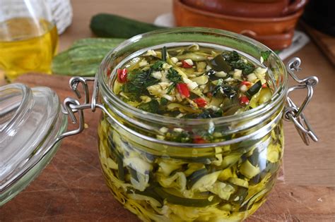 Zucchine Sott Olio Senza Cottura Ricetta Trucchi Della Nonna