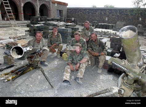 Waffen Waffen Fotos Und Bildmaterial In Hoher Aufl Sung Alamy