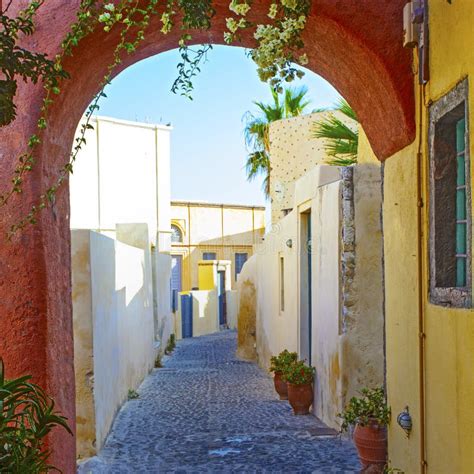 Hermosa Ciudad Rom Ntica Calles Oia Isla Santorini Imagen De Archivo