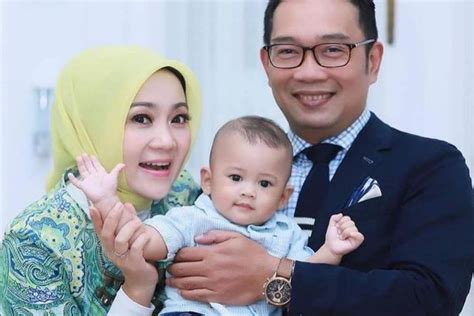 Siapa Anak Angkat Ridwan Kamil Dan Atalia Praratya Ini Profil Biodata