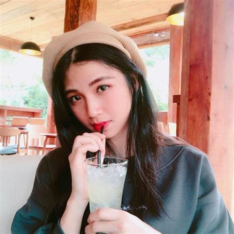 Hot girl thụ tinh ống nghiệm chính thức lên tiếng về ồn ào ăn cắp ý tưởng dẫn đến cái chết của