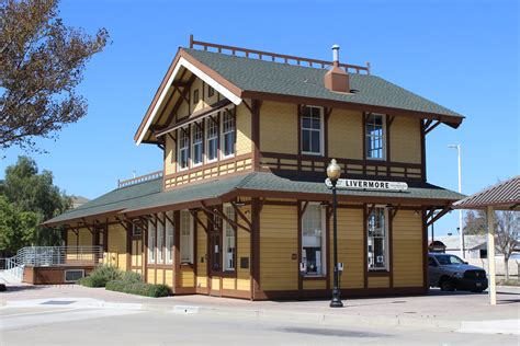 southern pacific railroad depot livermore southern pacifi flickr