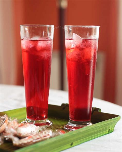 Ice Cold Hibiscus Roselle Juice