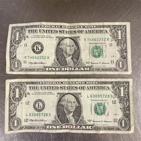 TWO 1999 1 One Dollar Bill Federal Reserve Notes Vintage Rare 25 Years