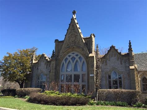 Historic And Beautiful Review Of Elmwood Cemetary Detroit Mi