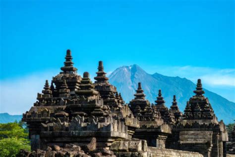 7 Must See Wonders On Your Borobudur Merapi Prambanan Tour Borobudur