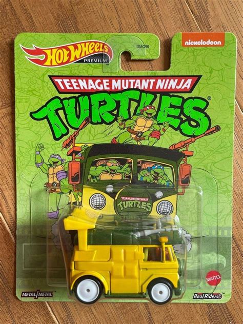 Hot Wheels Premium Nickelodeon Teenage Mutant Ninja Turtles Party Wagon