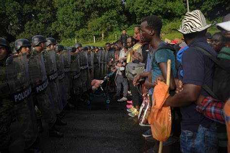 Guardia Nacional Frena Y Disuelve Caravana Migrante En Chiapas Agenda