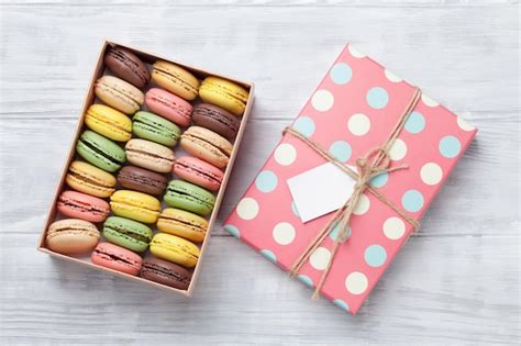 Premium Photo Colorful Macaroons In A Box