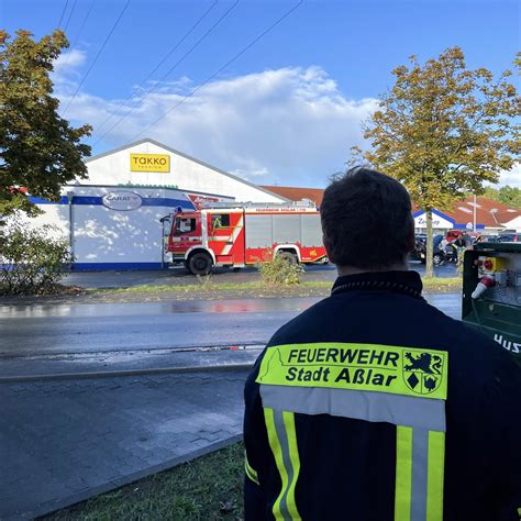 Wassereinbruch Feuerwehr A Lar