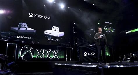 Microsoft Ecco La Nuova Xbox One X 4K E 22 Titoli In Esclusiva