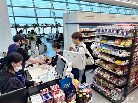 해외 관광객 증가CU 인천공항 편의점 3년 연속 매출