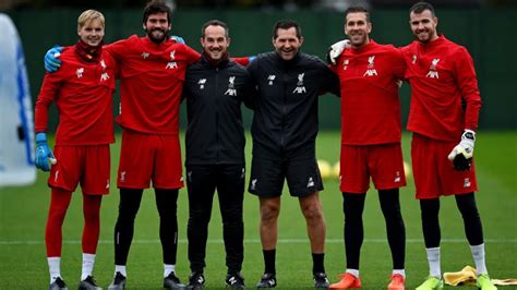 Treinamento De Alisson Becker E Demais Goleiros Ll Top Hardcore