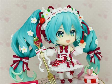 Amiami English On Twitter Nendoroid Hatsune Miku Th Anniversary Ver