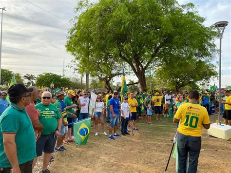 Manifestantes Fazem Ato Em Apoio A Bolsonaro Durante O De Setembro Em