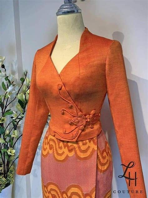 Pin by Arely Beltrán on Ropa in 2022 Myanmar dress design