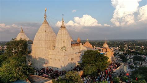 Barsana Shri Radha Rani Temple Mathura Timings, History, Entry Fee ...