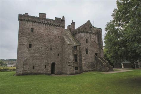 Huntingtower Castle - The Castle Guide