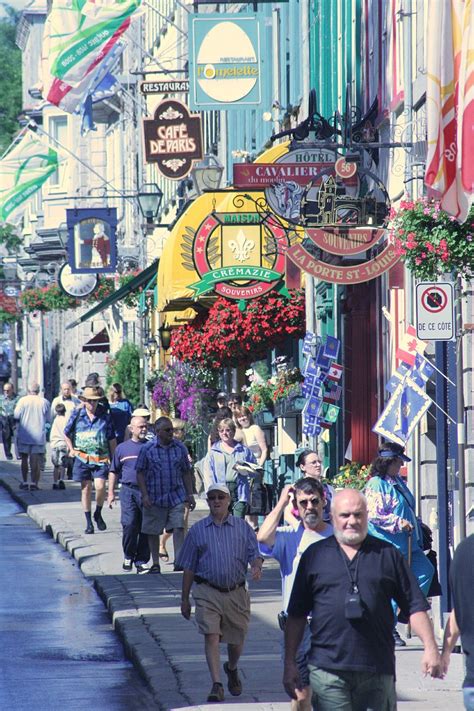 Quebec,city,people,street,stores - free image from needpix.com