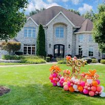 Outdoor Balloon Decor - TwistyDesigns.com