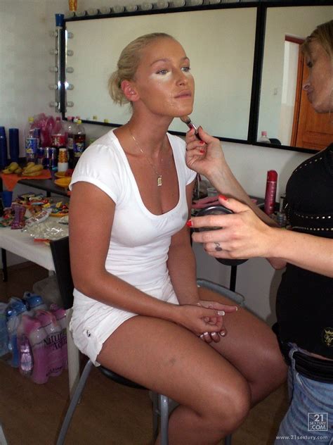 Behind The Scenes BDSM Action With Blonde Mistress And Submissive Chick CoedCherry