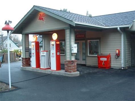 Vintage Gas Station Garage Love These Really Miss Them Too I Guess