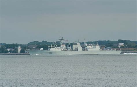 Canadian frigate visits Norfolk