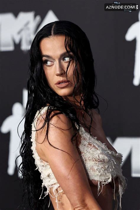 Katy Perry Sext Flashes Her Hot Nipples In A Hot Revealing Outfit At The Mtv Video Music Awards