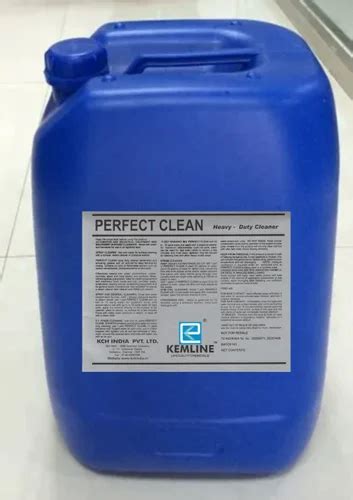 Solar Panel Cleaner Chemical Concentrate, Packaging Type: Can, 5L at ...