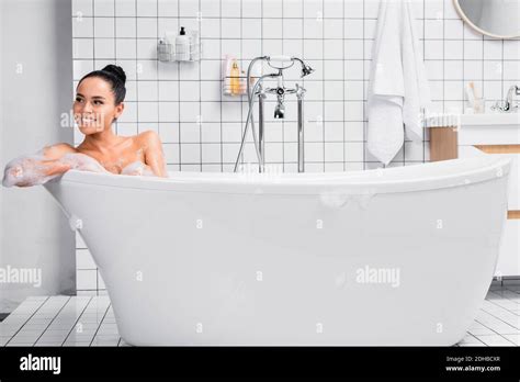 Beautiful Brunette Woman Taking Shower Hi Res Stock Photography And Images Alamy