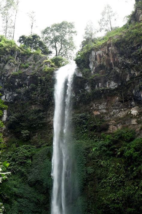 Air Terjun Terindah Di Malang Yang Siap Segarkan Liburan