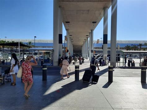 Los Aeropuertos De Baleares Operan Vuelos Este S Bado M S De La