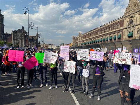 El Universal On Twitter Niunamenos Al Llegar Al Z Calo De La Cdmx