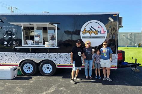 Chévere New Venezuelan Food Truck Hits Evansville Streets