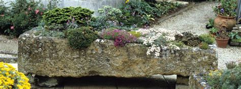 http://gardenwithpassion.com/wp-content/uploads/2013/06/1-hypertufa ...