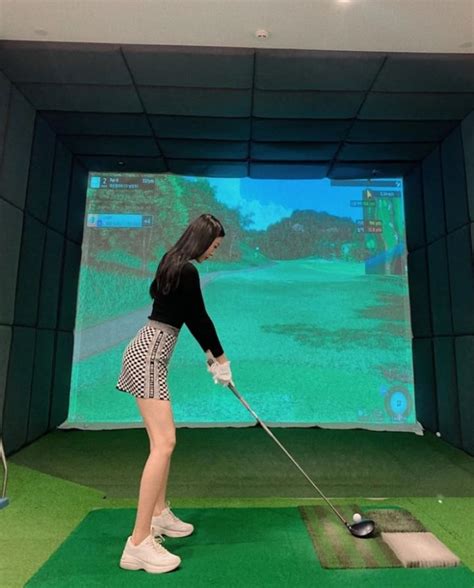 Hot girl Việt đọ sắc trên sân golf Toàn gương mặt cực phẩm một chín một mười