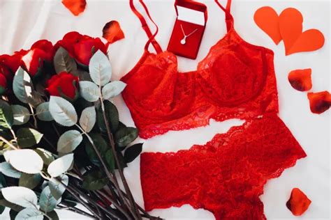 Sexy Lingerie Gifts Choosing The Perfect Valentine S Gift