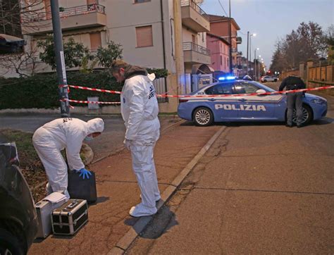 Natale In Rissa A Santa Croce Cinque Feriti Tre Sono Gravi Foto