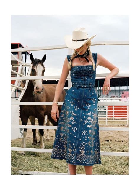 Lara Stone Nude Sexy Photos Thefappening