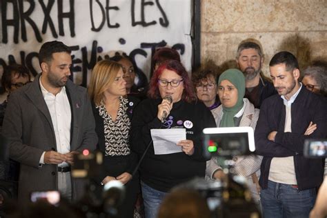 Protesta en repulsa del último asesinato machista perpetrado en Sagunt