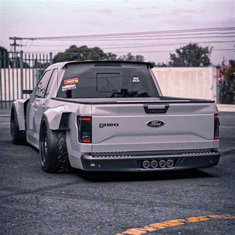 Slammed Ford F Tokyo Drift Looks Like A Jdm Special Autoevolution