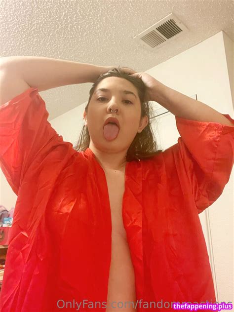 FandomReactions Fandomreactgirls Nude OnlyFans Photo 219 The Fappening Plus