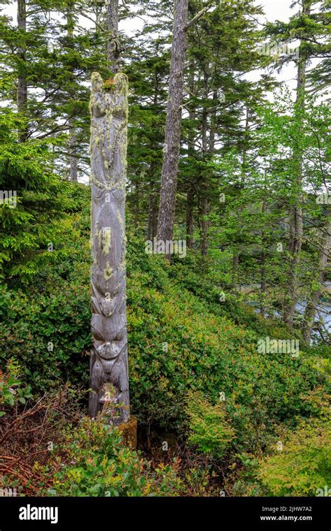 Haida totem poles are monumental carvings, a type of Northwest Coast ...