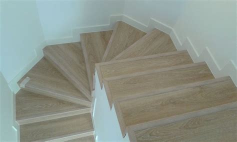 Revestimiento De Escaleras Con Tarima Laminada Parquecite Ideas