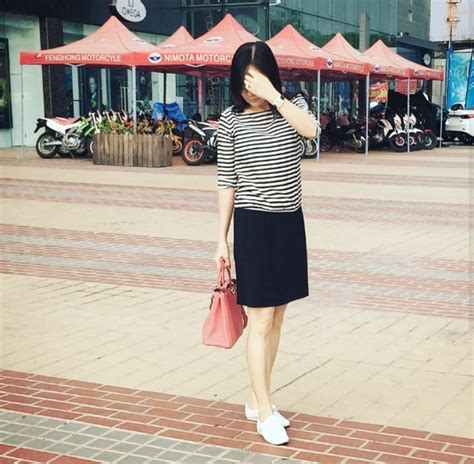 Loạt ảnh chụp với chị gái ruột chứng minh vẻ đẹp của hot girl Lào gốc Việt là do di truyền