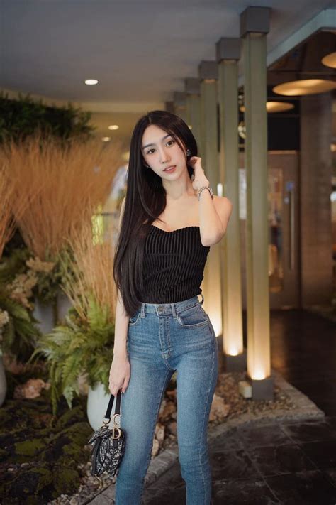 Phong C Ch G I C M C A Hot Girl N I Ti Ng Khi M I H C C P Ng I P Vi T Gi I Tr