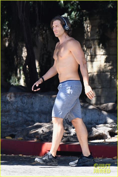 Brad Falchuk Bares Hot Body On Shirtless Jog Photo 4343319 Brad