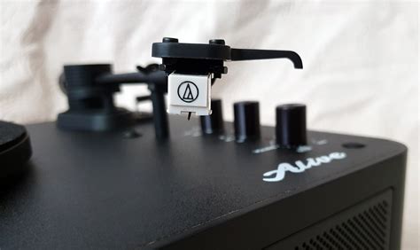 Alive Audio Neoteric – правильный компакт-винил. Обзор проигрывателя ...